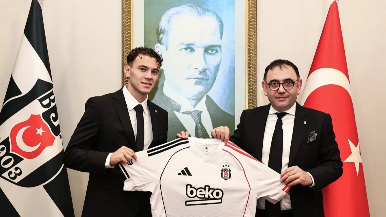 Kristjan Asllani'den transfer kararı: Beşiktaş'ta daha 6 maça çıkmıştı!