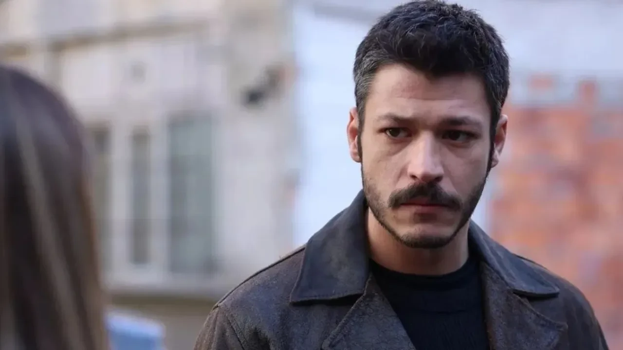 Kubilay Aka askere gidiyor! Ünlü oyuncu vatani görevini tamamlamaya hazırlanıyor