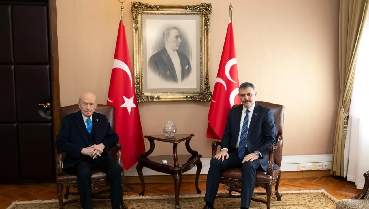 Bakan Çiftçi'den Devlet Bahçeli'ye sürpriz ziyaret