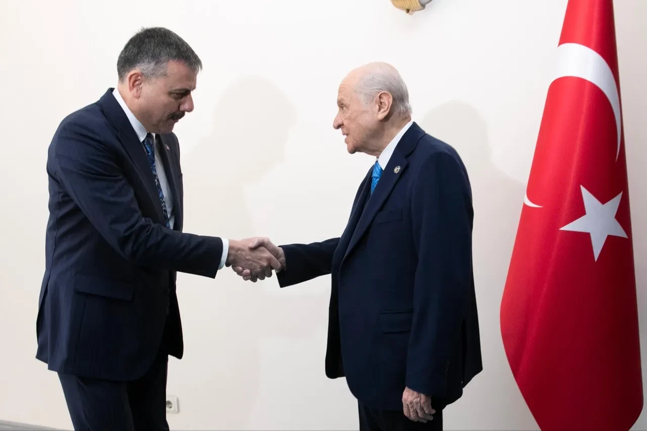 Bakan Çiftçi'den Devlet Bahçeli'ye sürpriz ziyaret