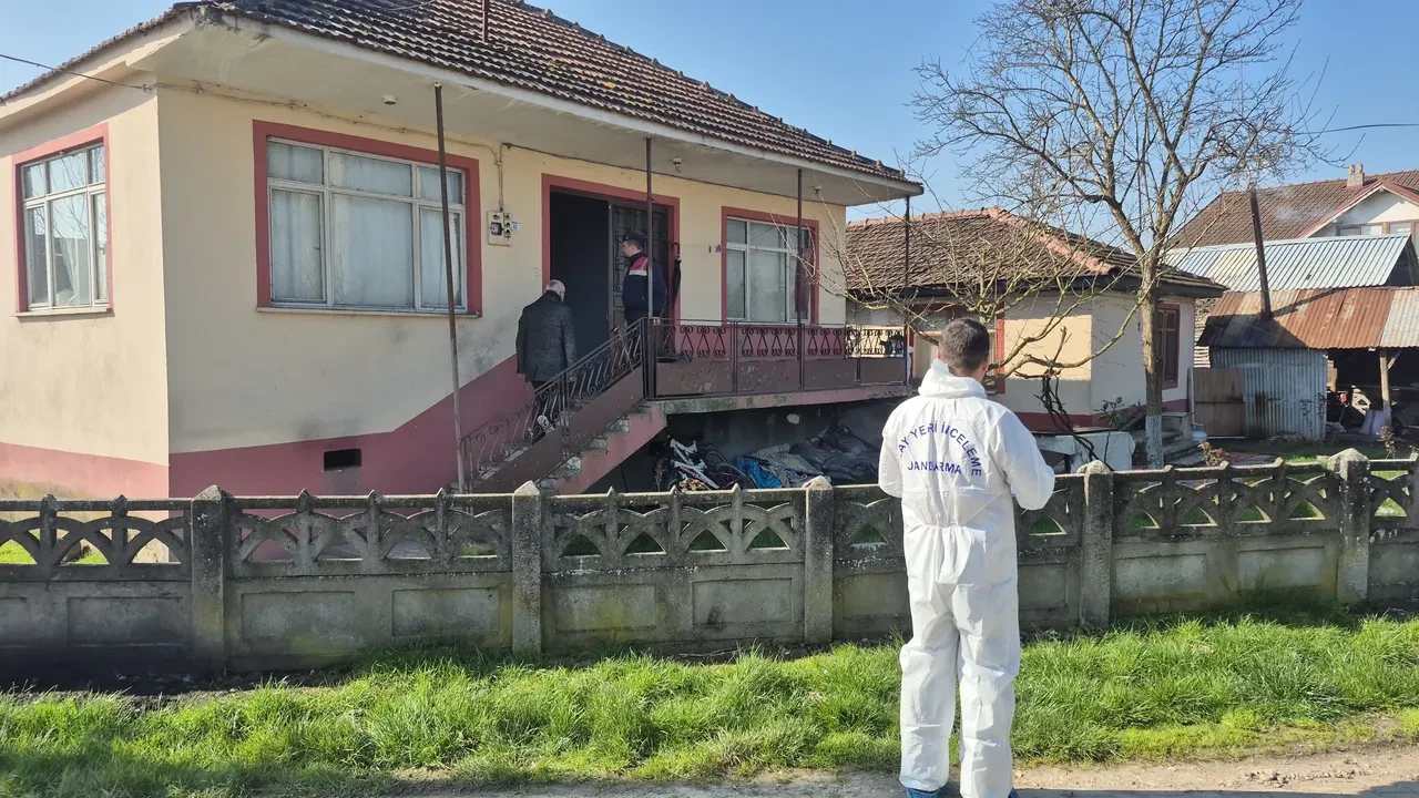 Odundan sızan duman faciaya neden oldu! 1 kişi öldü, 3 kişi tedavi altında