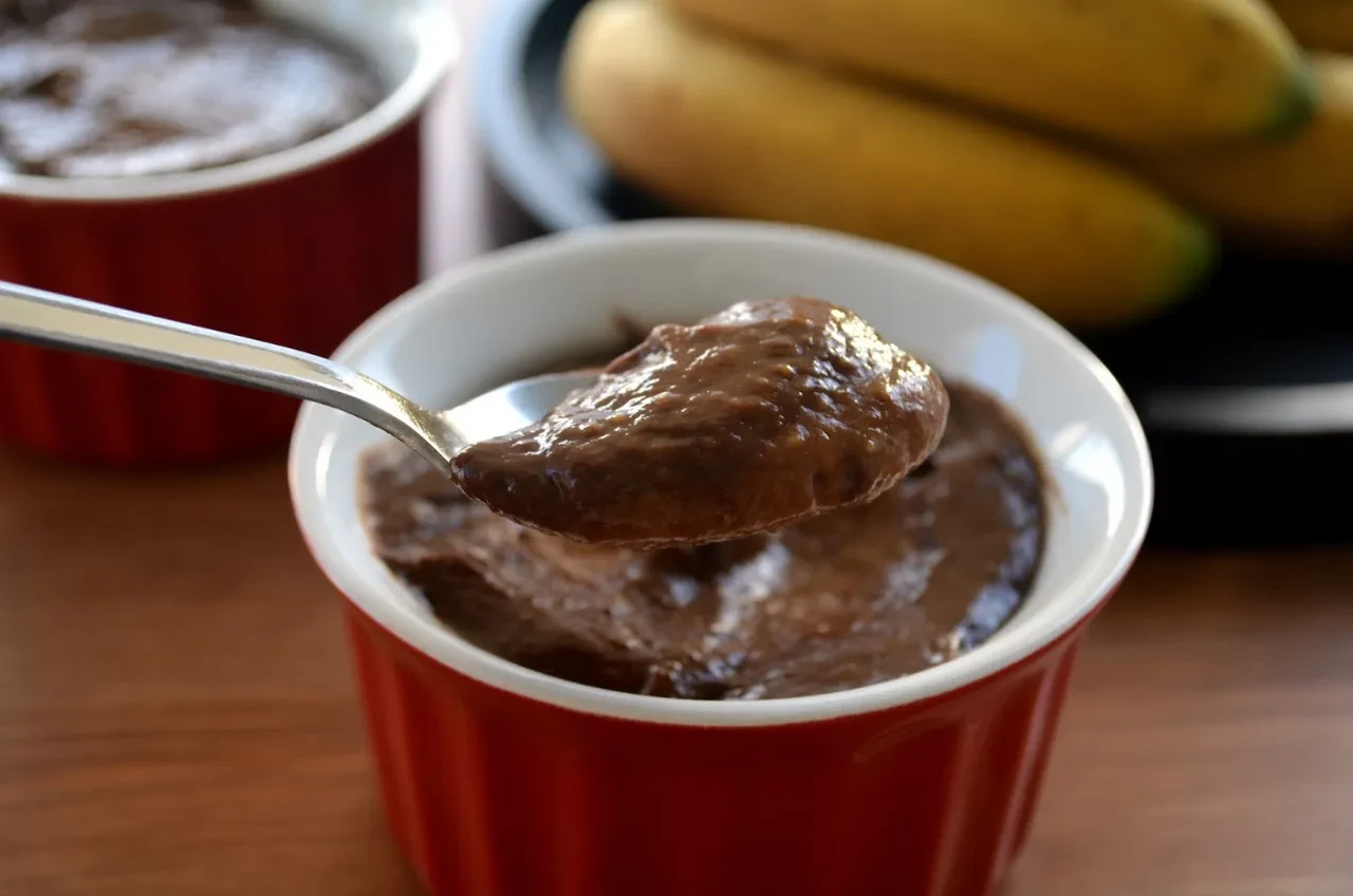 Sosyal medyayı esir alan viral bisküvili pişmeyen puding tarifi! 4 malzemeli viral pudingi yemelere doyamayacaksınız! 