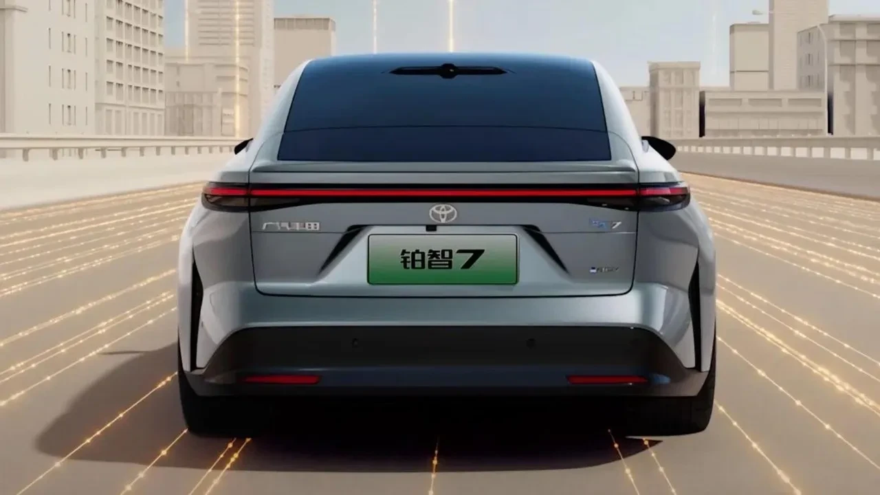 Tesla’nın 5’te 1 fiyatına elektrikli Toyota