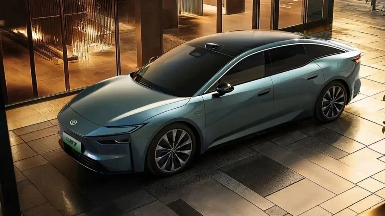 Tesla’nın 5’te 1 fiyatına elektrikli Toyota