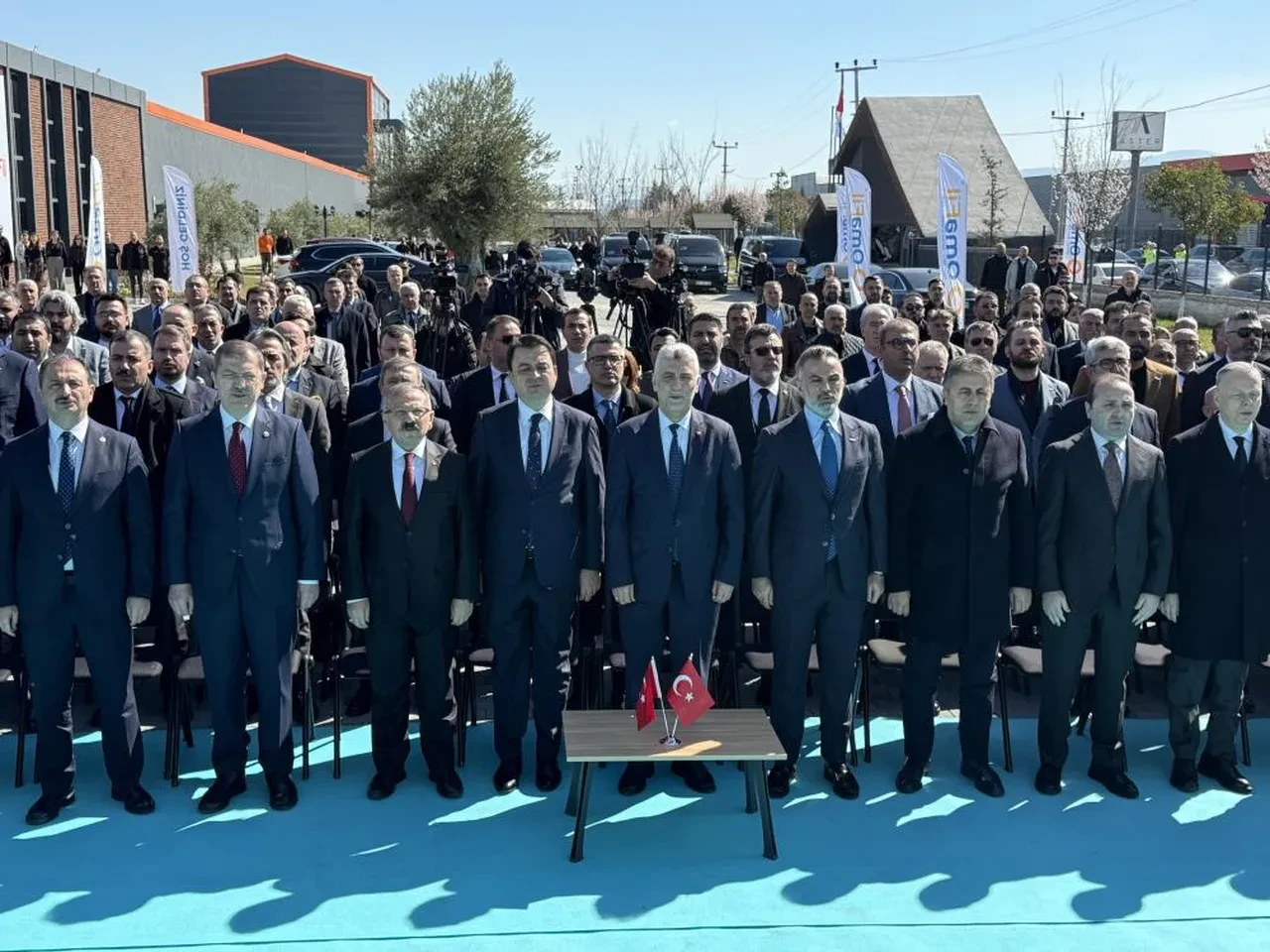 Ticaret Bakanı Bolat duyurdu! 'İran'la ticari taşımalar devam ediyor'