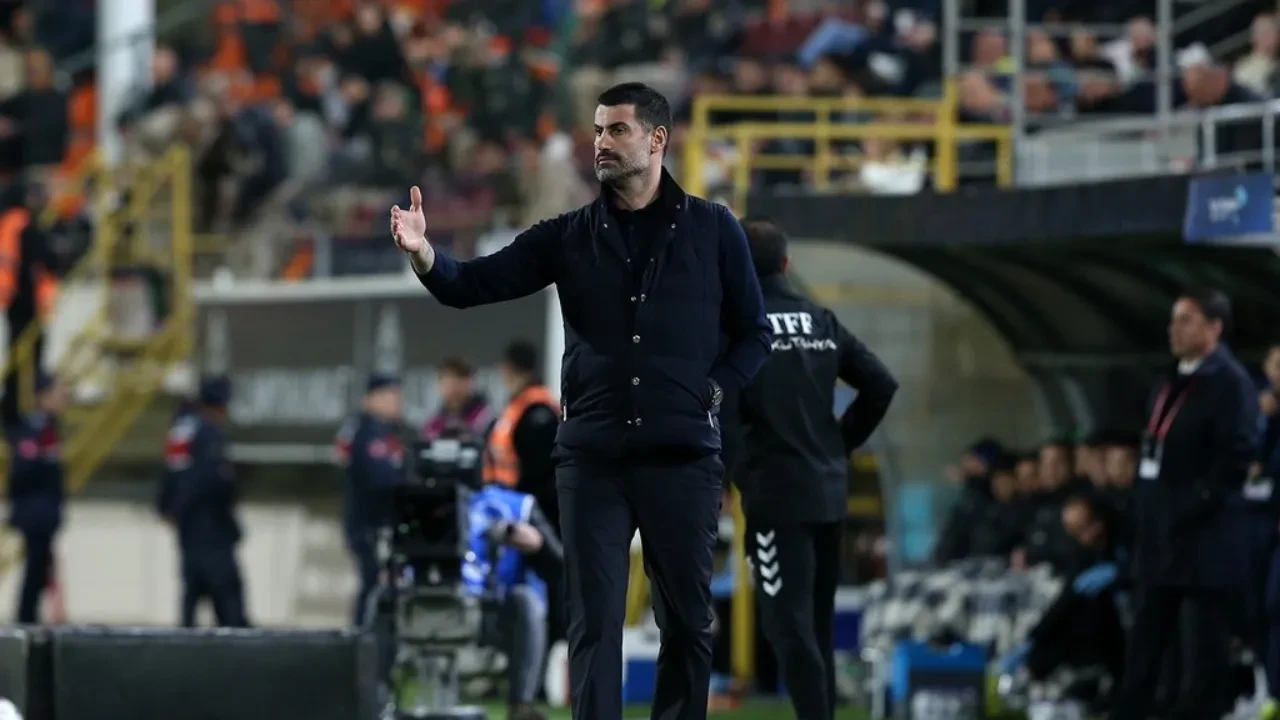 Volkan Demirel'den ilk maçında 1 puan!