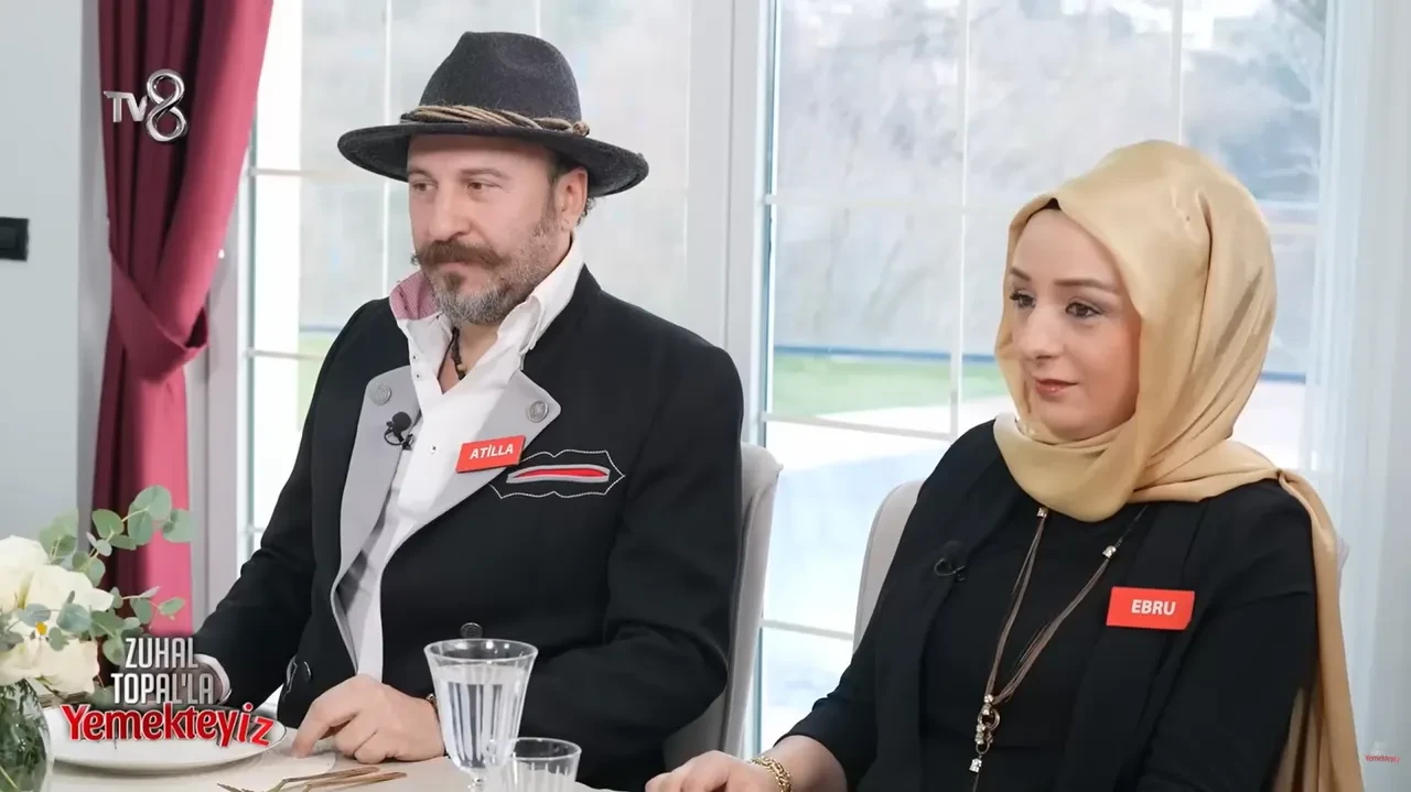 Yemekteyiz Atilla kimdir, aslen nerelidir? Yemekteyiz Atilla Özyüksel tarzıyla ekranlara damga vurdu
