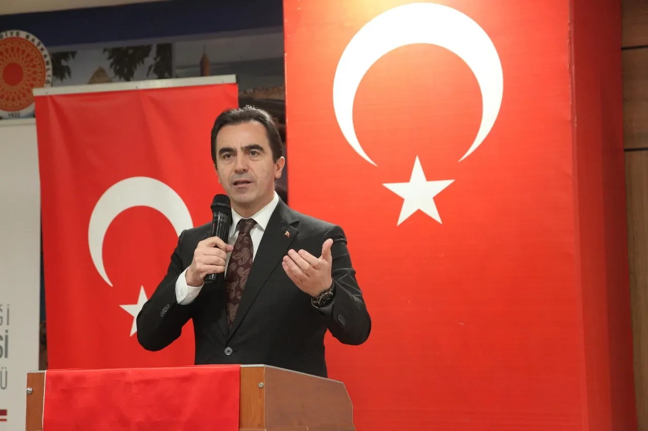 Ahlat’ta Ahıska Türkleri iftar sofrasında bir araya geldi