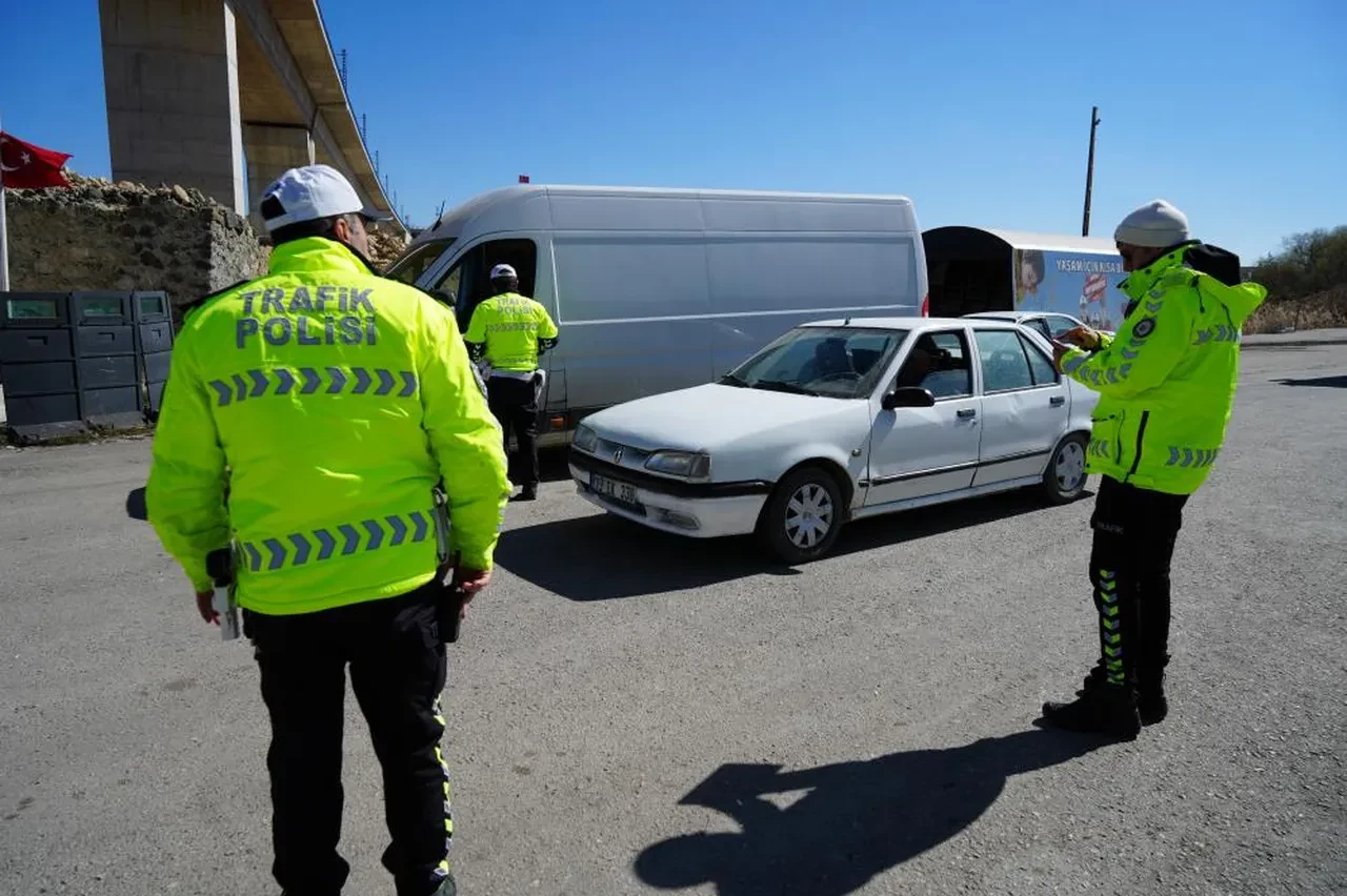 APP plaka cezalarında yeni karar! Bakan Çiftçi talimat verdi