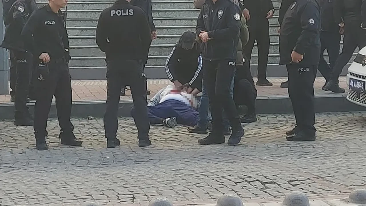 Arkadaş davasında dehşet! İstismara uğradığını söyleyen kadın duruşma çıkışı öldürdü