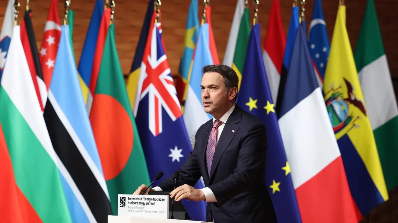 Bakan Bayraktar duyurdu: Türkiye'de nükleer enerji için diyaloglar sürüyor