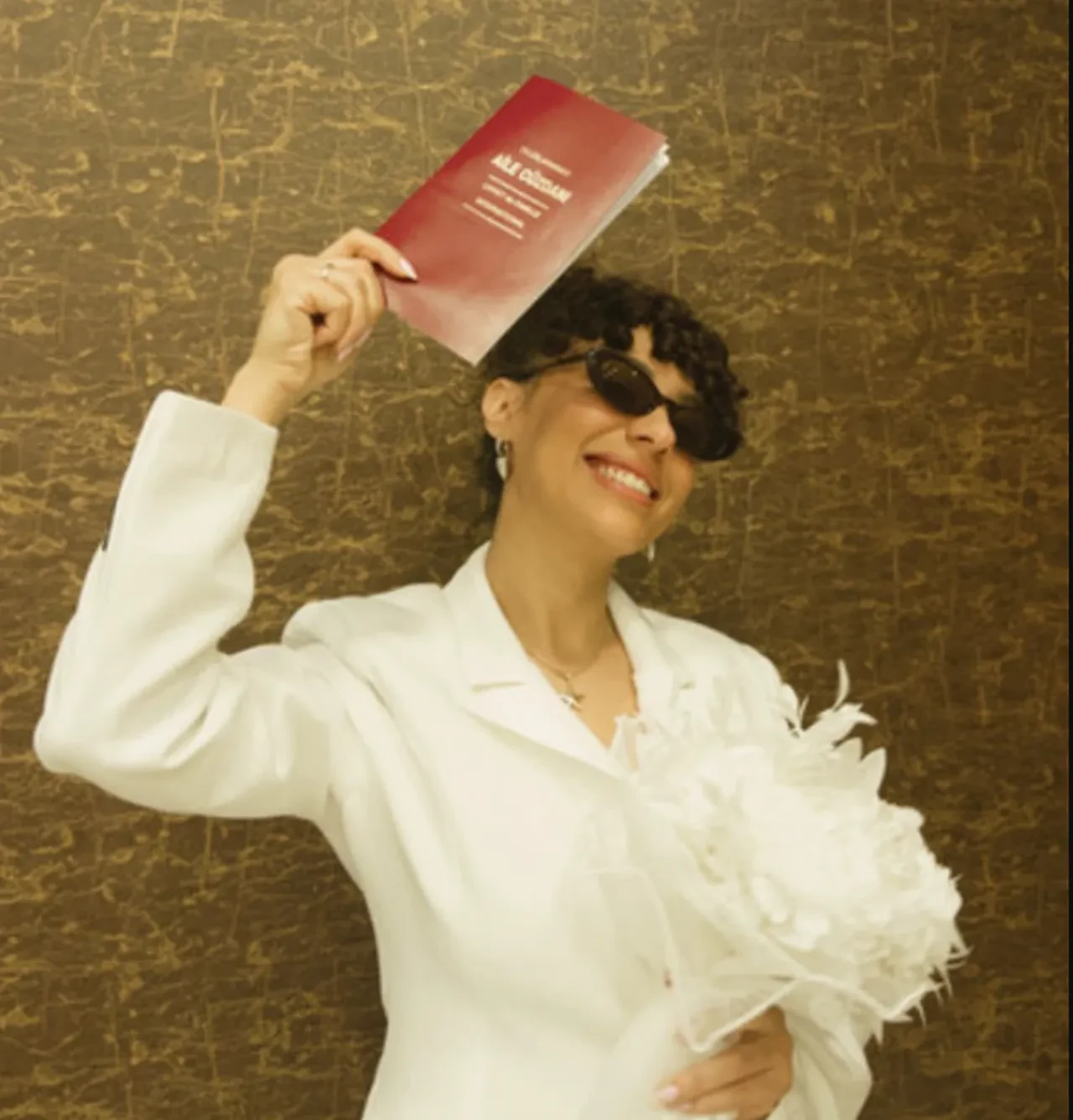 Çok Güzel Hareketler Bunlar'ın oyuncusu Tuğba Yılmaz, Alperen Sazlı ile evlendi 