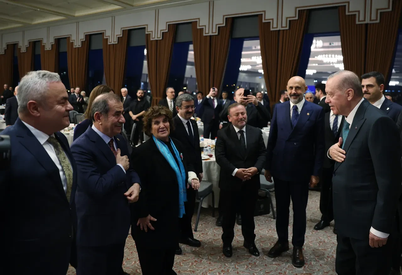 Cumhurbaşkanı Erdoğan Türkiye'nin İran savaşı tavrını vurguladı: Daha fazla büyümeden yangını söndürme derdindeyiz