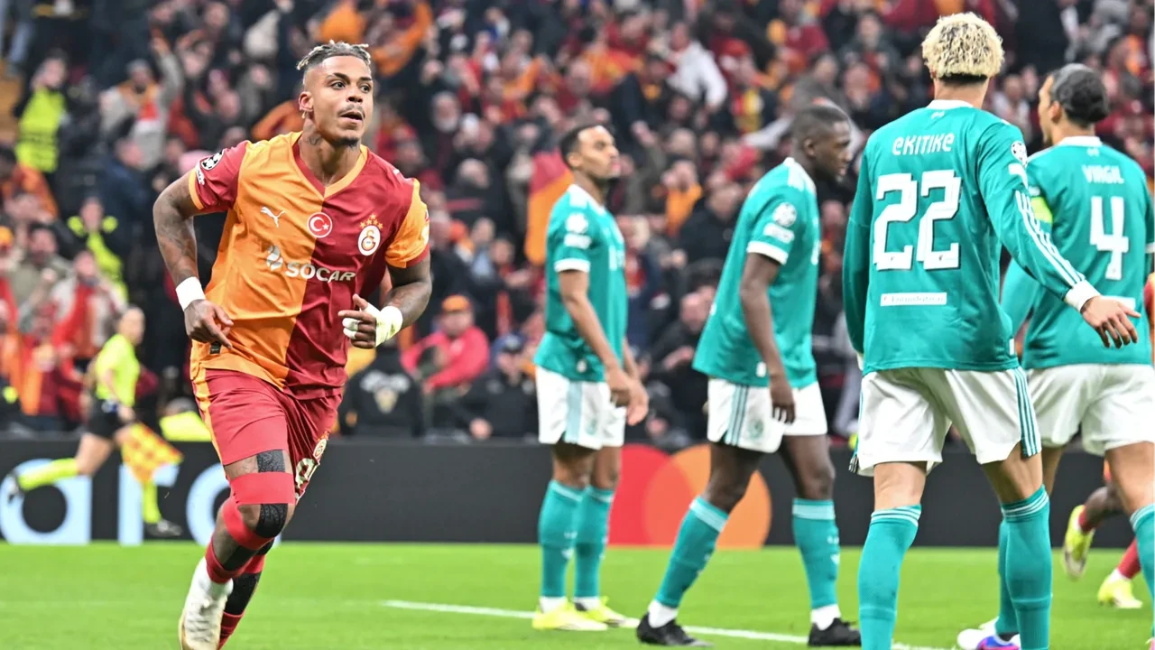 Galatasaray'ın Liverpool zaferi İngiliz basınında manşetlerde