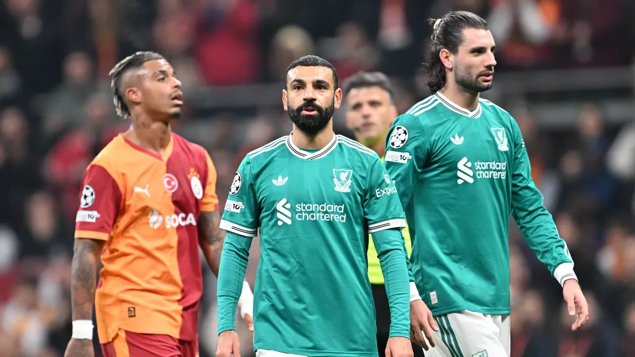 Galatasaray'ın Liverpool zaferi İngiliz basınında manşetlerde