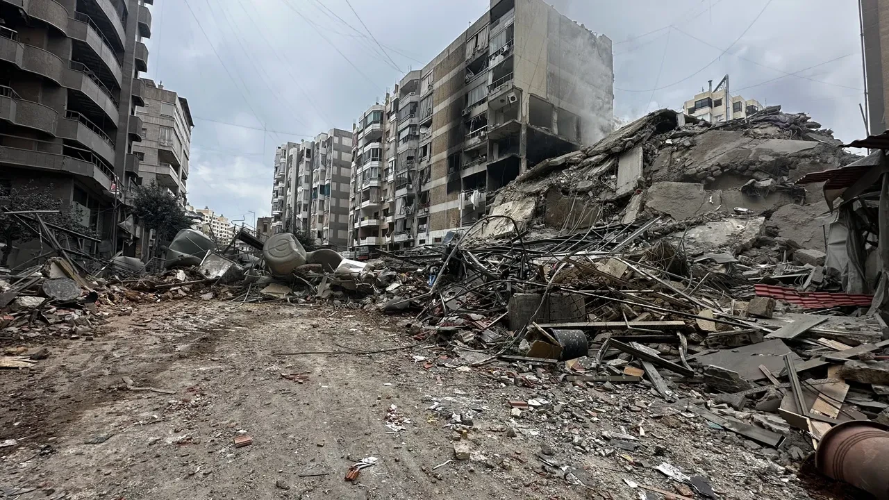 Hizbullah 100 roket fırlattı! İsrail Beyrut'u bombardımana tutup tehdit etti: Büyük güçle saldıracağız