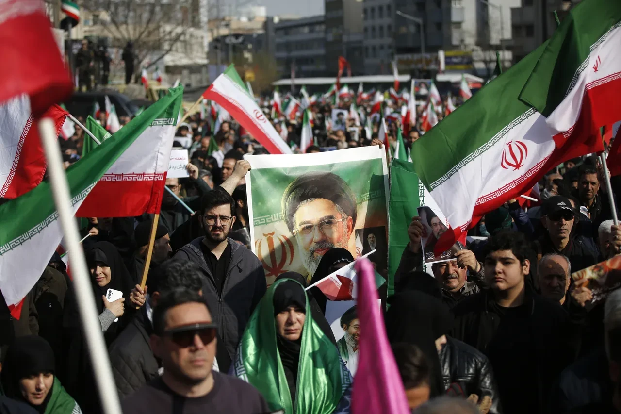 İsrail'den İran itirafı: Rejim değişikliği gerçekçi değil