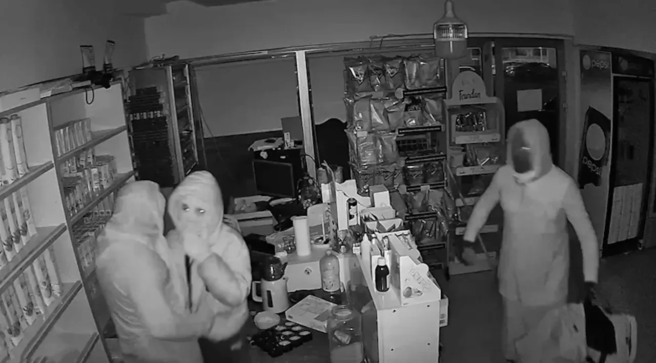 Kadın kılığına girdiler, 600 saatlik görüntüyle yakalandılar: 110 bin TL'lik sigara çalan hırsızlar kaçamadı