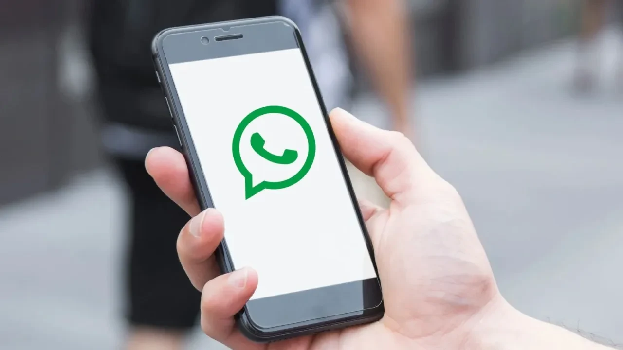 WhatsApp, sahte QR koduyla telefonunuza sızmalarını engelleyecek bir özellik getiriyor
