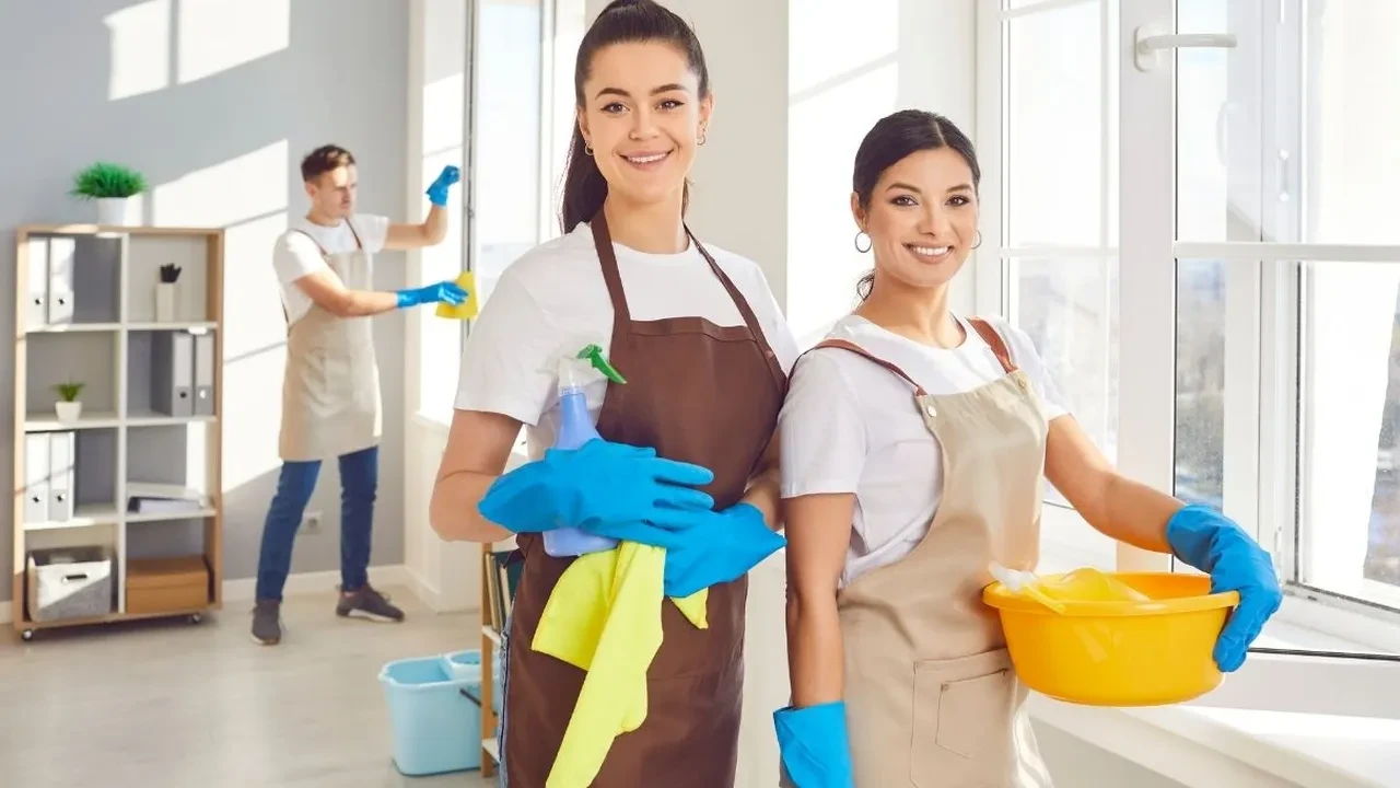 Yıllardır duvar ve dolapları yanlış su ile temizliyoruz! İşte doğru karışım