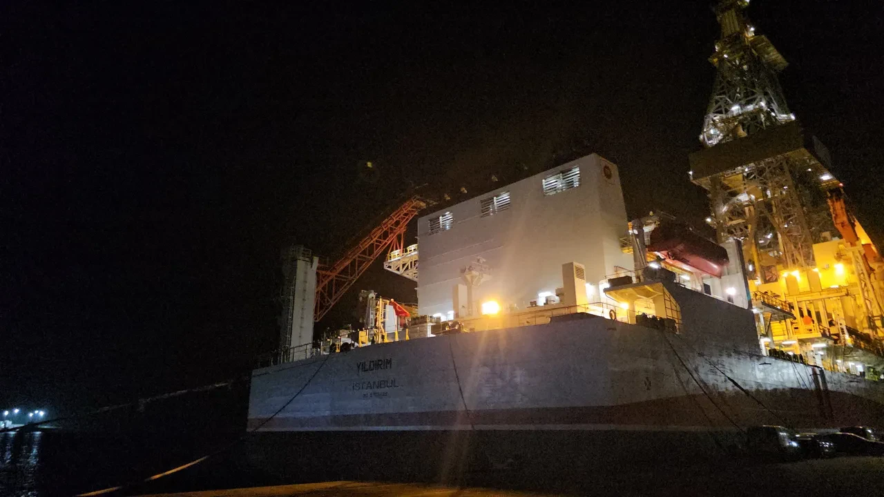 Bakan Bayraktar'dan sondaj müjdesi! Karadeniz'de keşif kuyuları açılacak 