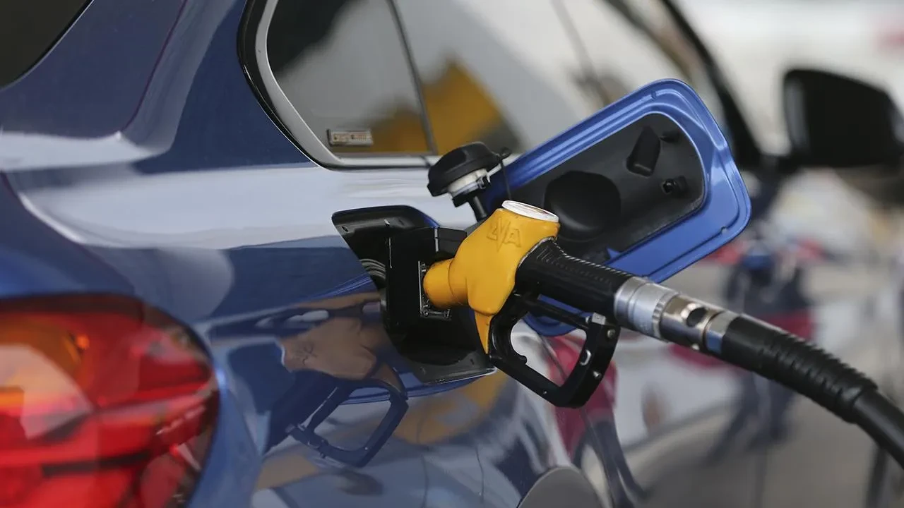 Benzin fiyatlarının en çok artış gösterdiği ülkeler açıklandı! Türkiye'nin sırası belli oldu: İşte petrolde ağır fatura ödeyen ülkeler