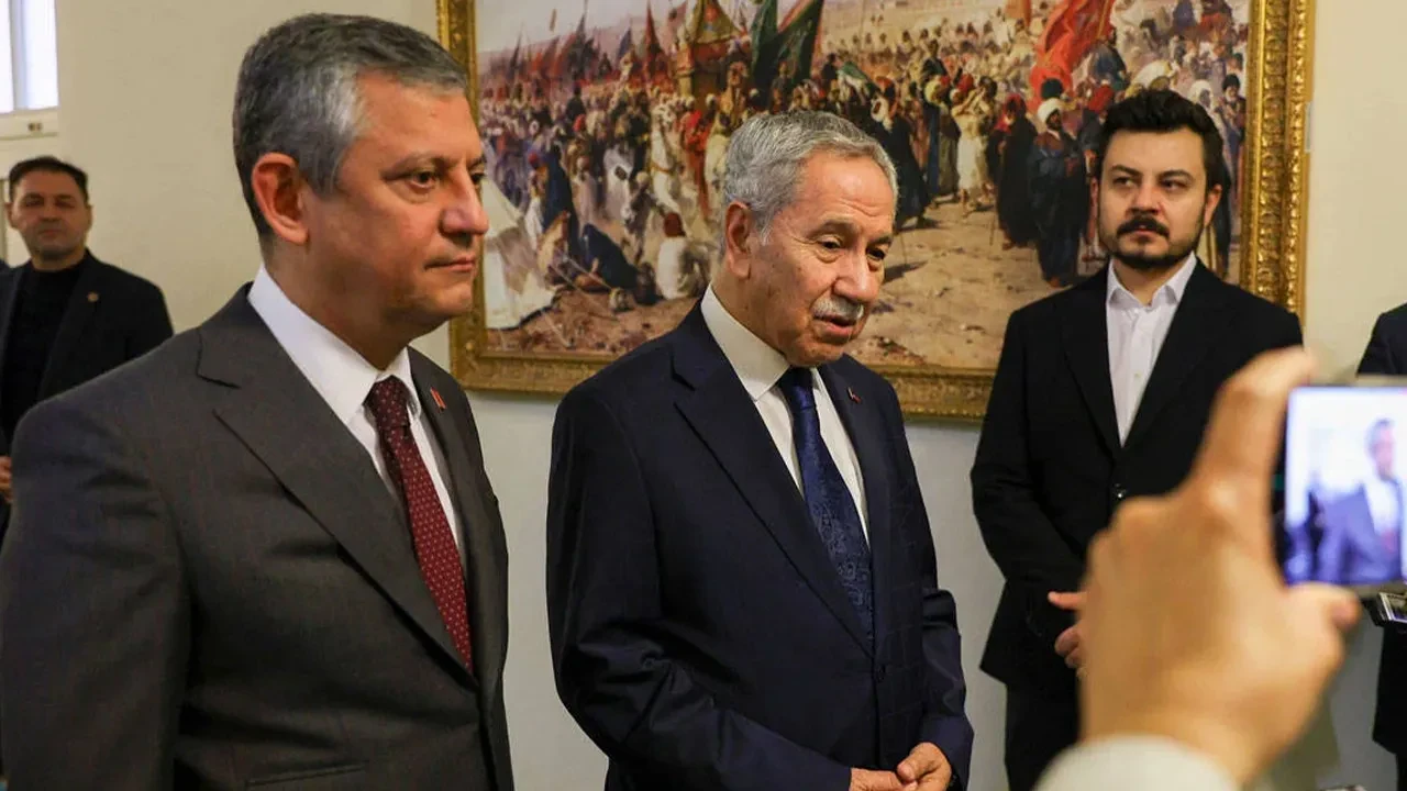 Bülent Arınç ile Özgür Özel'den kritik temas! Fatih Atik duyurdu: Gizli görüşmenin perde arkası TGRT Haber'de