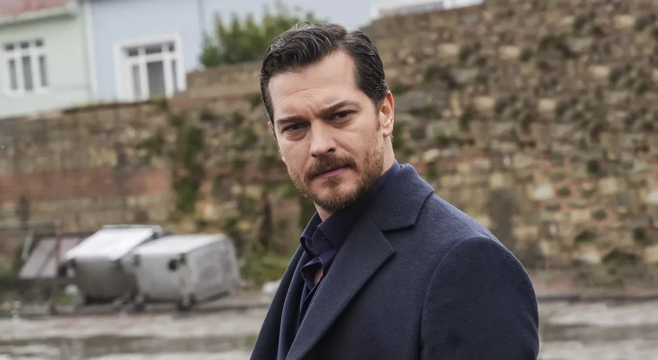 Eşref Rüya çekimlerinde Demet Özdemir gülme krizine girdi! Sete ara verildi