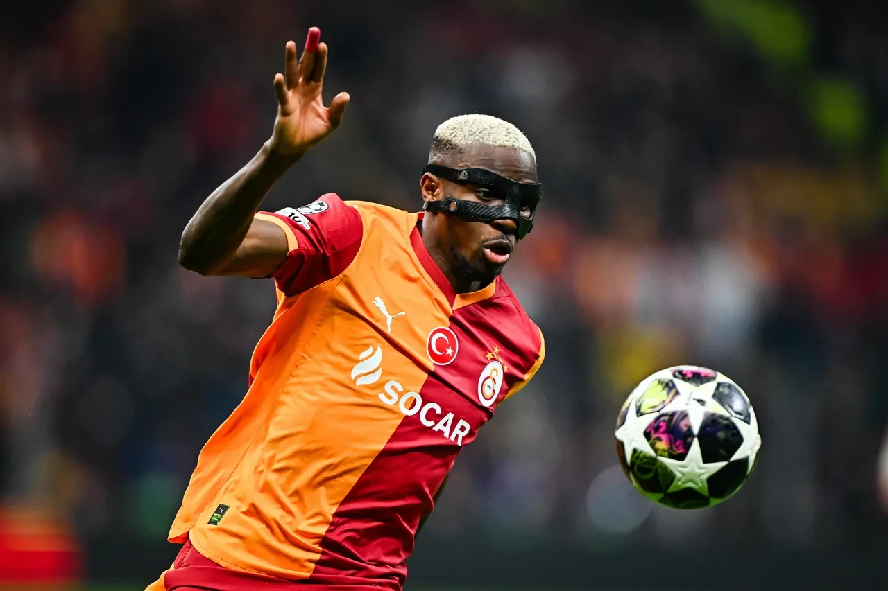 Galatasaray Liverpool maçında Victor Osimhen sürprizi! Dünya devleri tribünde seyretti: İstenen bonservis dudak uçuklattı