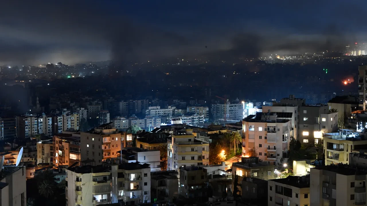 Hizbullah 100 roket fırlattı! İsrail Beyrut'u bombardımana tutup tehdit etti: Büyük güçle saldıracağız