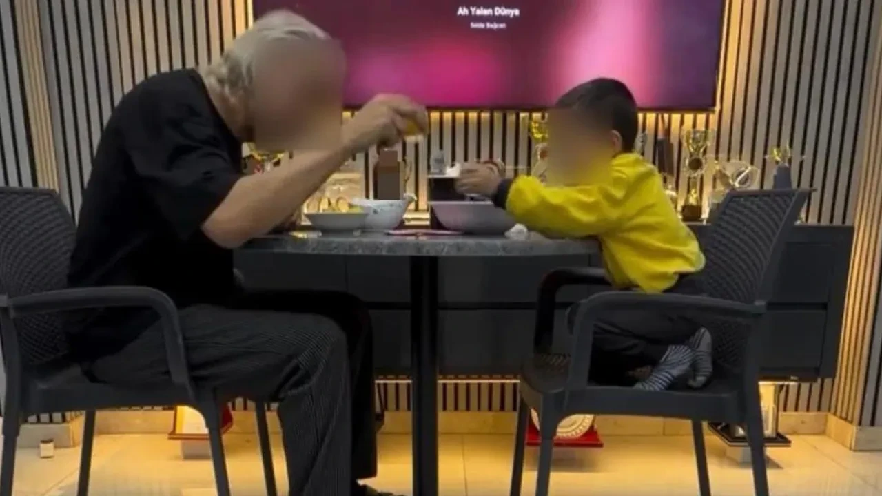 İzmir'de çocuğunu alkol masasına oturtan baba serbest bırakıldı