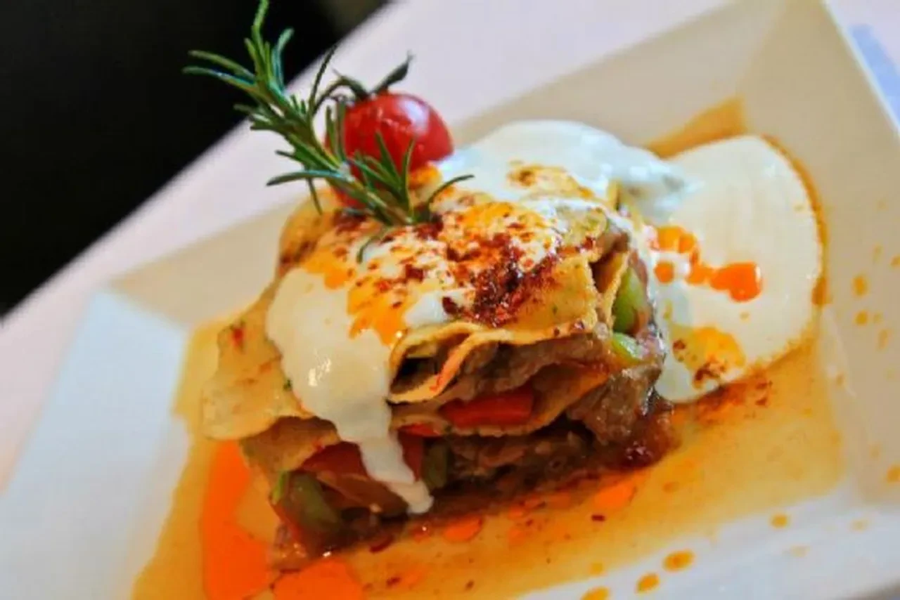 Kirde kebabı nedir, nasıl yapılır? Gelinim Mutfakta'dan çömlekte pişen Osmanlı mirası tarifi