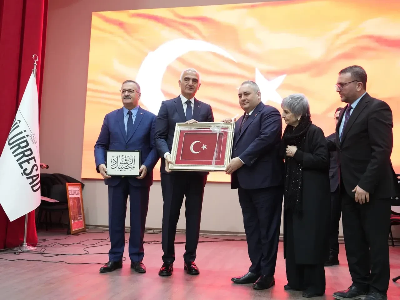 Kültür ve Turizm Bakanı Mehmet Nuri Ersoy'dan İstiklal Marşı sözleri: 'istiklal Marşı, milletimizin ebedi karakterinin en güçlü ifadesidir'