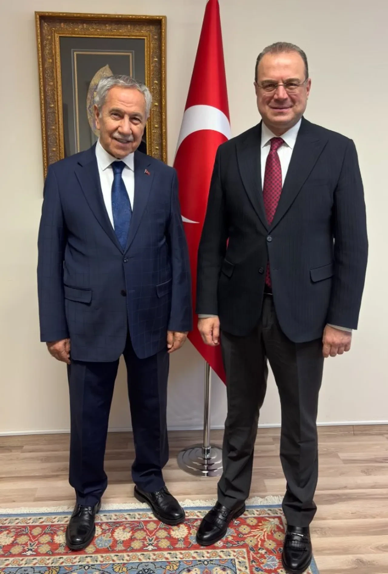 Özgür Özel'den Bülent Arınç'a dikkat çeken sözler: 'Erdoğan'a düşmanlık duymuyorum'