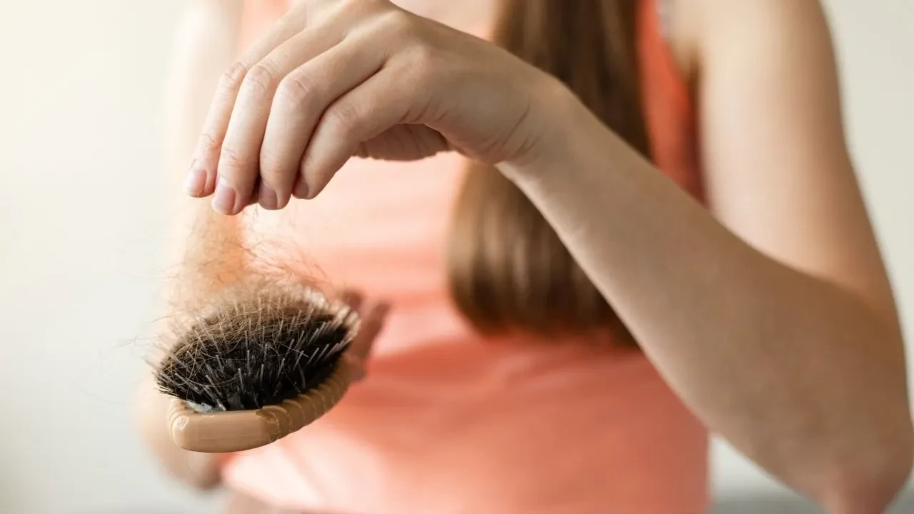 Saç dökülmesi hakkındaki tüm bildiklerinizi unutun! İbn-i Sina’dan en etkili tarif