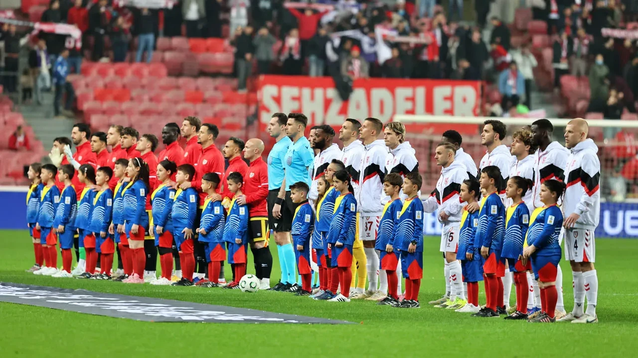 Samsunspor-Rayo Vallecano UEFA Konferans Ligi Son 16 Turu Canlı Maç Anlatımı