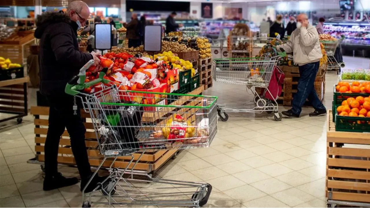 Tarım Bakanlığı’ndan yeni gıda düzenlemesi: Parti numarası olmayan ürünlerin satışı yasaklandı!