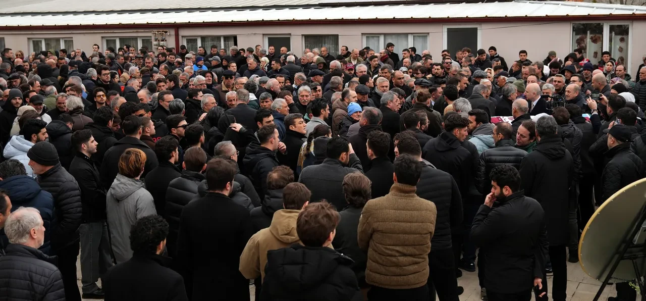 Trabzonspor Yardımcı Antrenörü Orhan Kaynak toprağa verildi