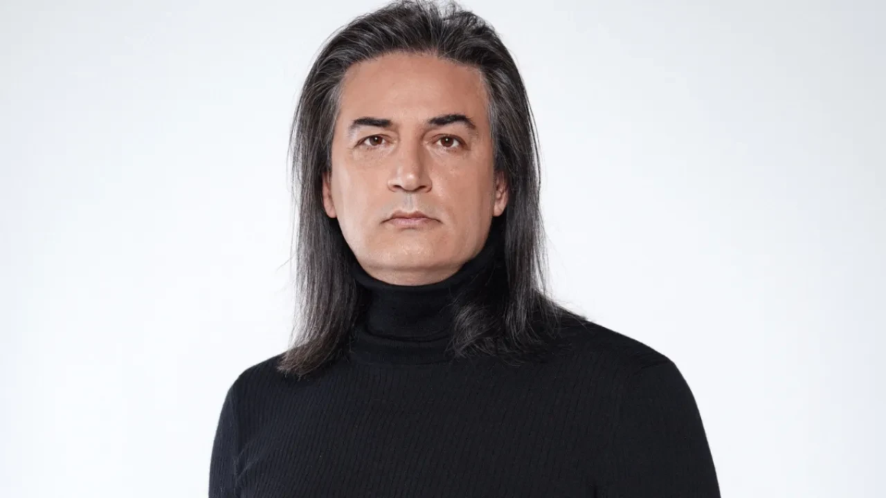 Ünlü sanatçı Çelik’in başlattığı iyilik hareketi duygusal anlar yaşattı! Erzurumlu öğrencilerden anlamlı davranış