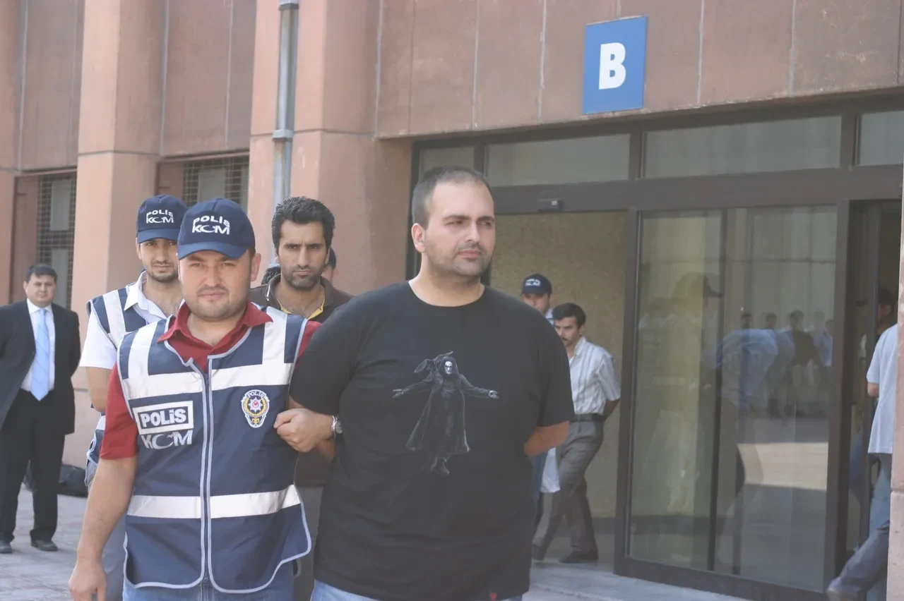 Dünyanın en büyük hackerı nasıl yakalandı? İşte DarkMarket operasyonunun perde arkası