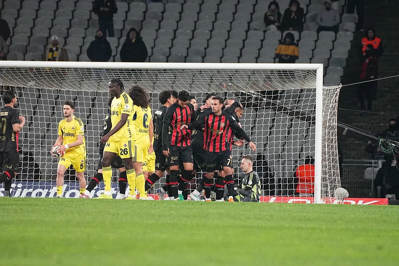 Fenerbahçe'nin Fatih Karagümrük mağlubiyetine Önder Özen'den 3 maddelik açıklama! 