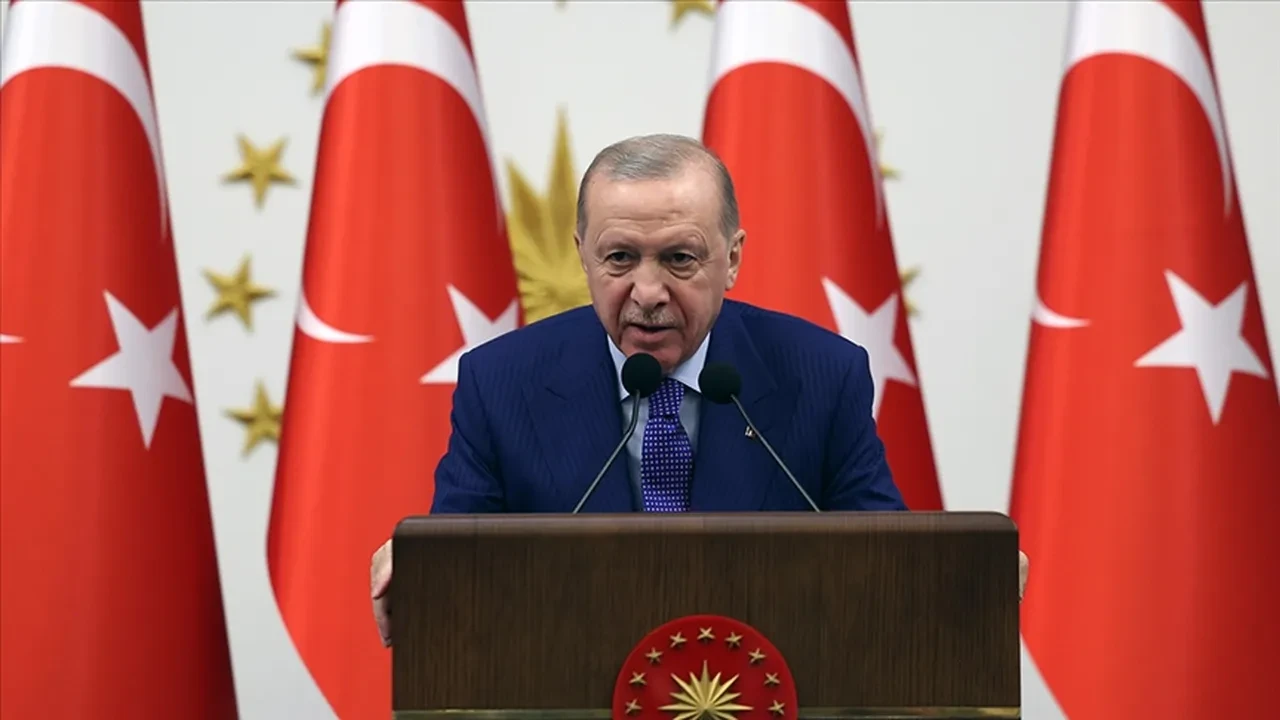 İran'dan atılan füzeye tepki! Cumhurbaşkanı Erdoğan'dan 'hazırlıklıyız' mesajı