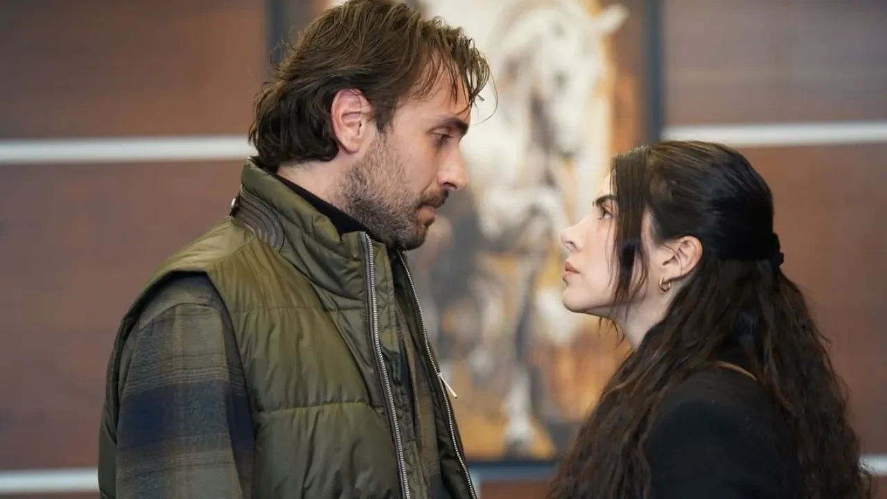 Taşacak Bu Deniz 21. Bölümde Eleni ve Oruç aşkı! Adil Eyüphan’ı köyden kovacak!