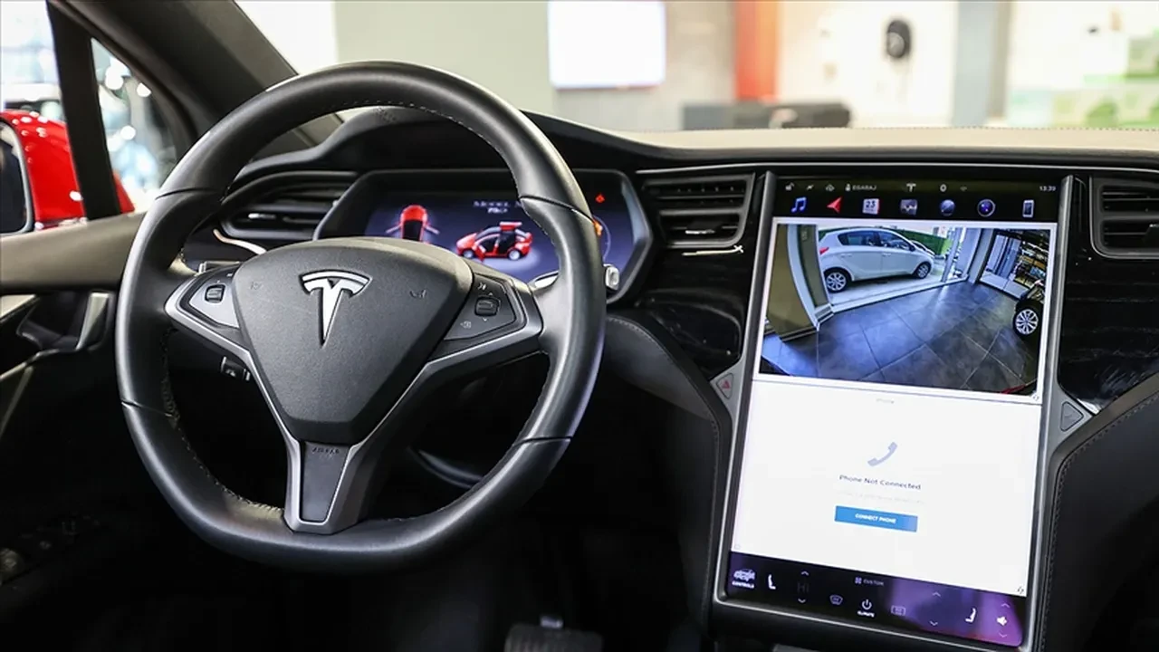 Tesla ve xAI’dan 'Macrohard' hamlesi: Yapay zekâ şirket gibi çalışacak
