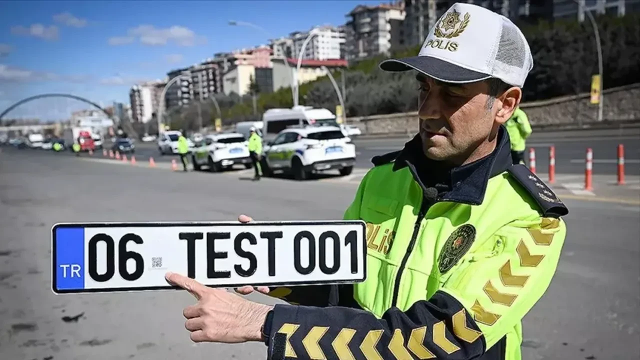 Vatandaşların APP plaka paniği! Plakalar tükendi
