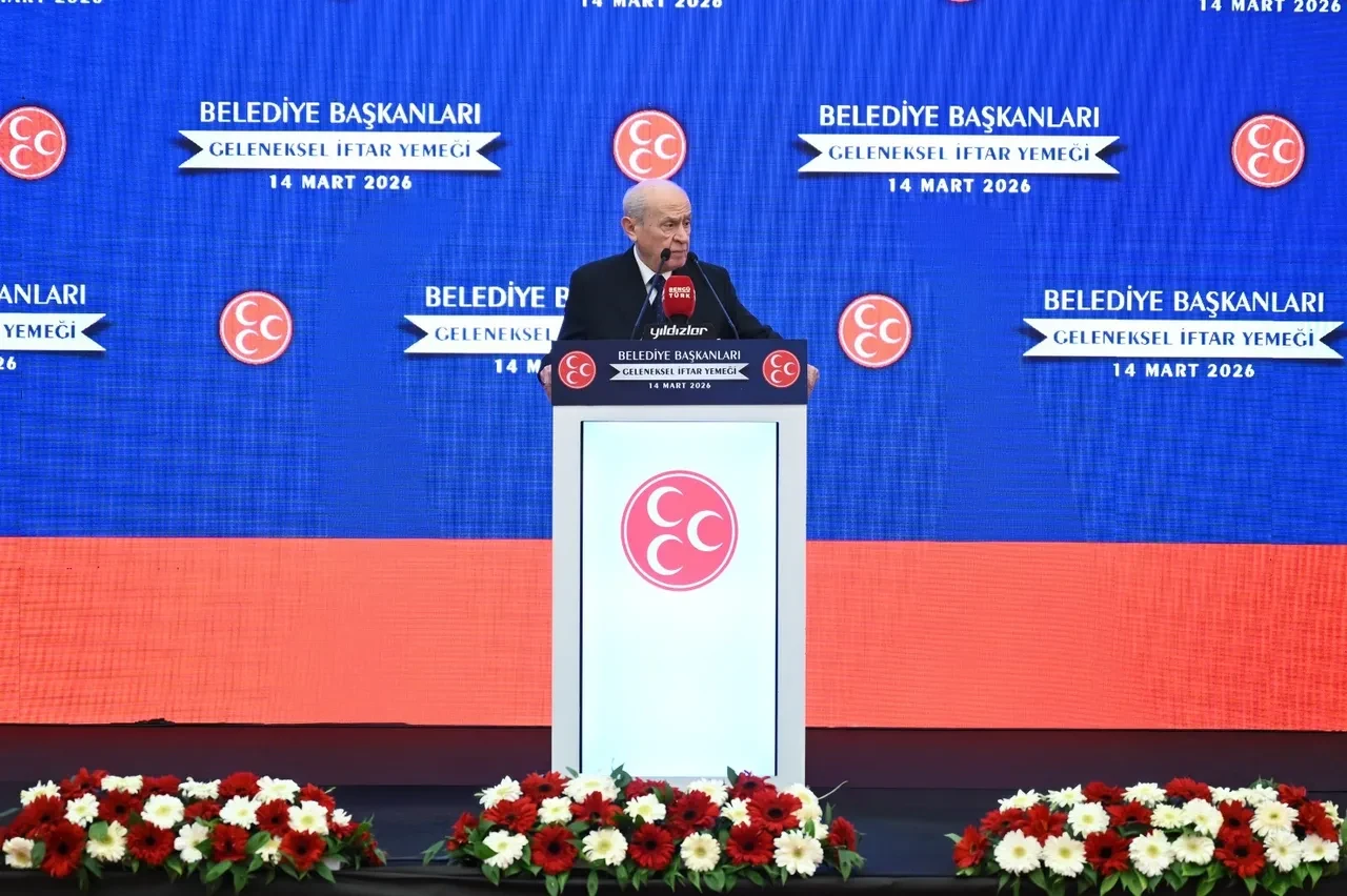 Devlet Bahçeli Türkiye'nin dış politikada izlemesi gereken yolu 5 maddeyle açıkladı: Dağınık tepkiler yerine stratejiyle hareket etmeli