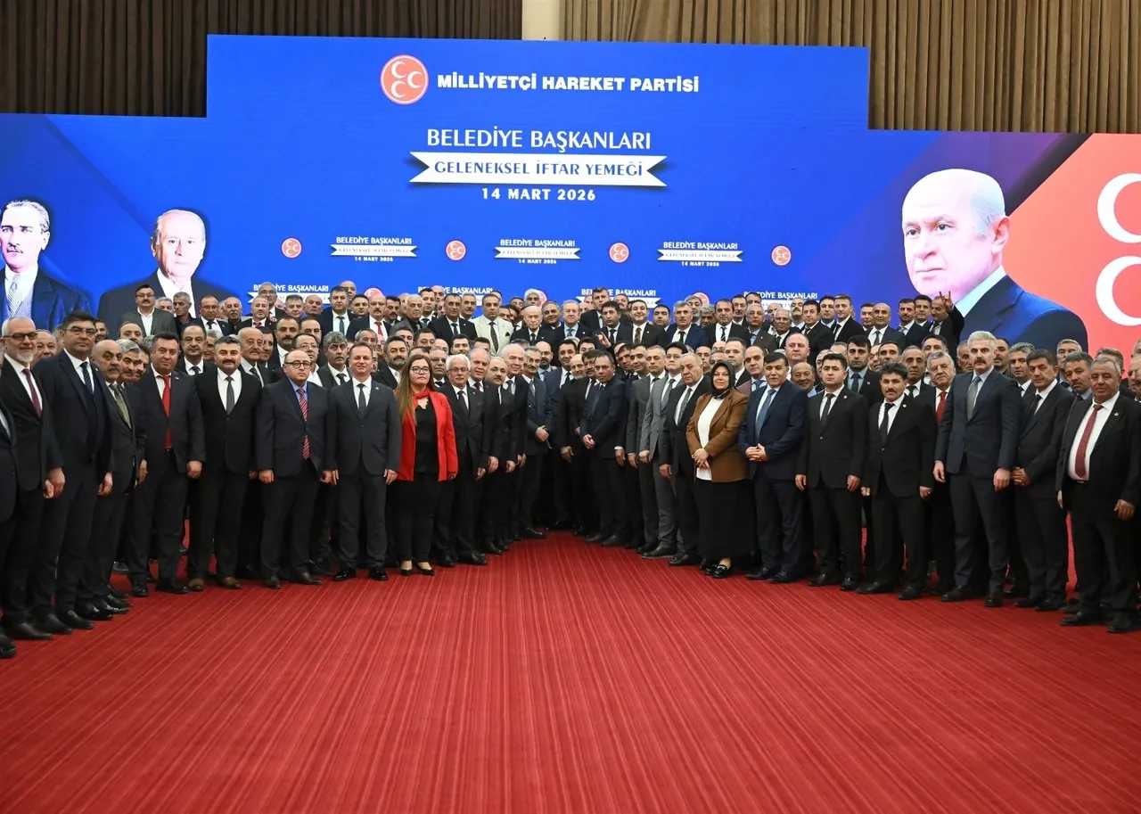 Devlet Bahçeli Türkiye'nin dış politikada izlemesi gereken yolu 5 maddeyle açıkladı: Dağınık tepkiler yerine stratejiyle hareket etmeli