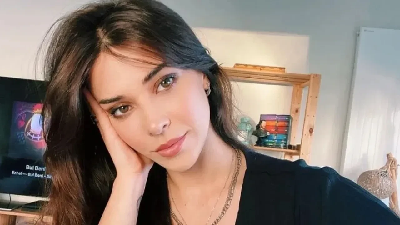 Devrim Özkan Ezel’in ikonik müziğini çaldı! Sosyal medyada gündem oldu