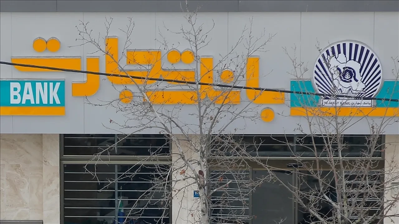 İran ordusundan misilleme kararı: Tüm ABD bankaları meşru hedefimiz olacak