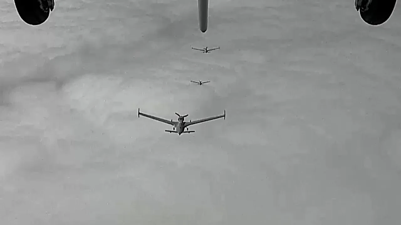 Ömer Çelik'ten K2 Kamikaze mesajı! 'Dünyaya örnek teşkil ediyoruz'